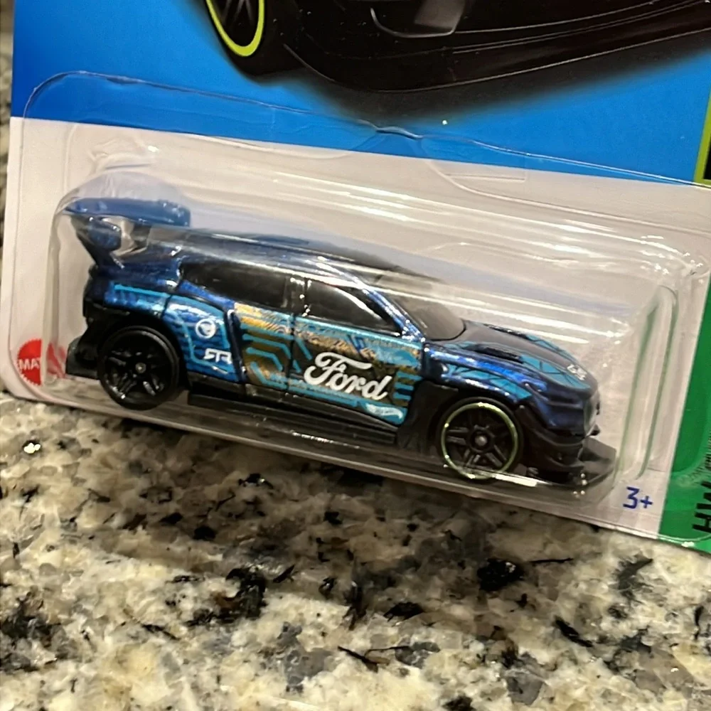 Hot Wheels Ford Mustang Mach E 1400 Treasure Hunt 2024 new Mattel toy car
